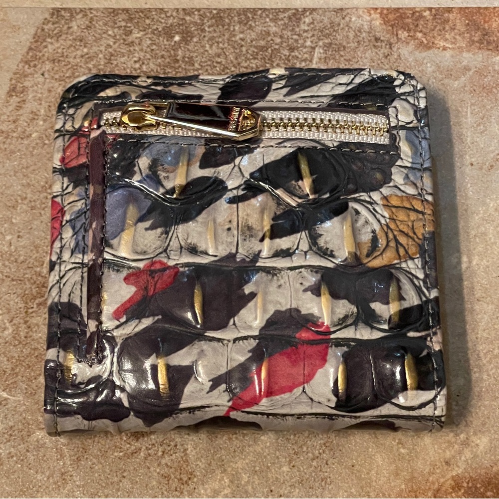 RARE FIND! Brahmin ADORE OMBRÉ Jane Wallet! - Picture 2 of 10